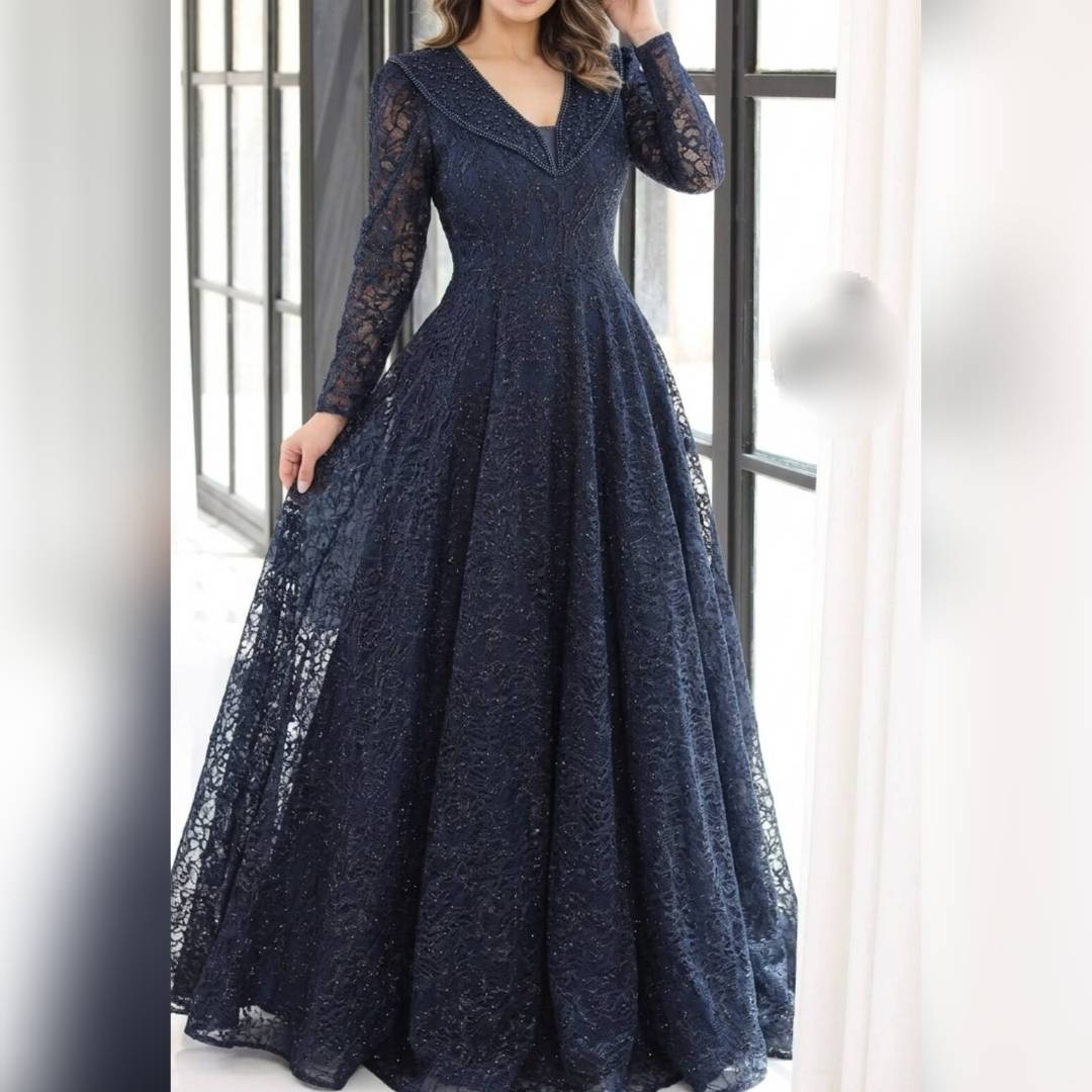 پیراهن زنانه گیپور دانتل و سنگدوزی شده. سایز 40 تا 52. شیک و مجلسی