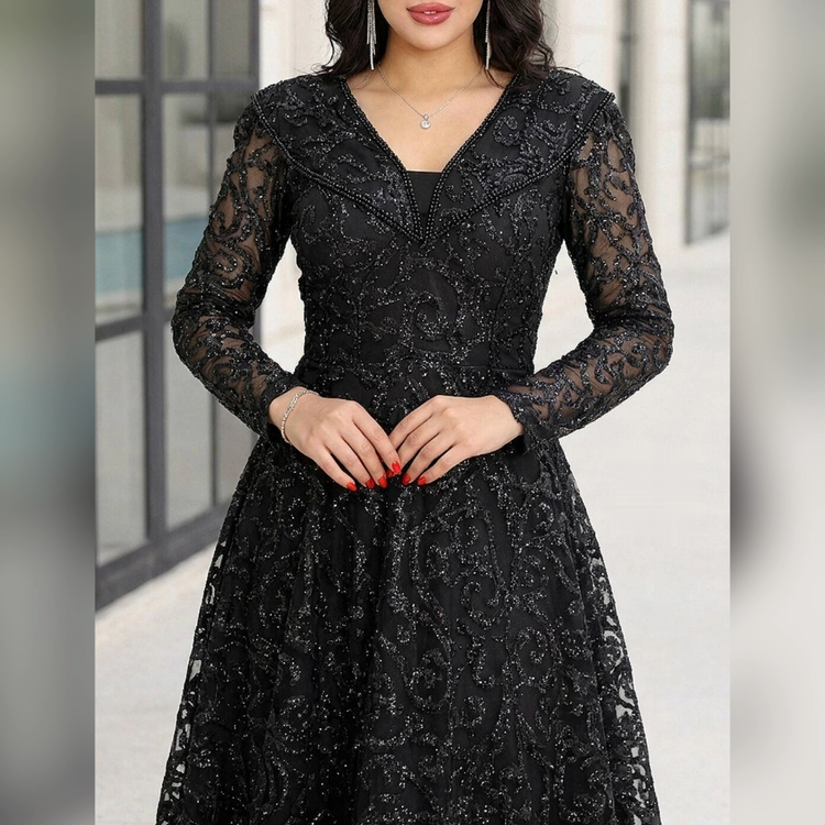پیراهن زنانه گیپور دانتل و سنگدوزی شده. سایز 40 تا 52. شیک و مجلسی
