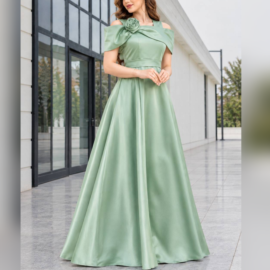 پیراهن ماکسی مجلسی دکلته کلوش سایز 40 تا 48 جنس ساتن آمریکایی